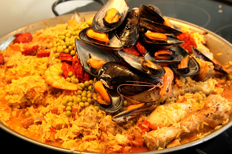 Foodista Recipes, Cooking Tips, and Food News Paella Catalane With